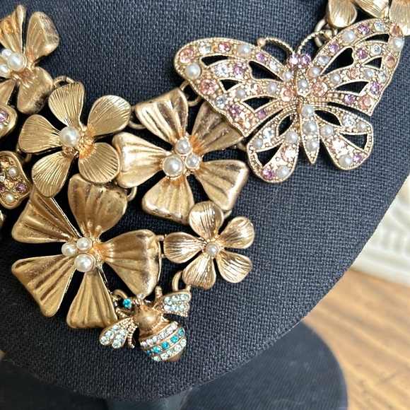 Statement Necklace? YES! - Picture 4 of 16